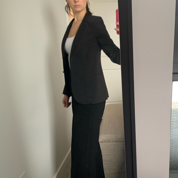 Aritzia Talula charcoal classic 59% wool fitted blazer - Picture 6 of 7